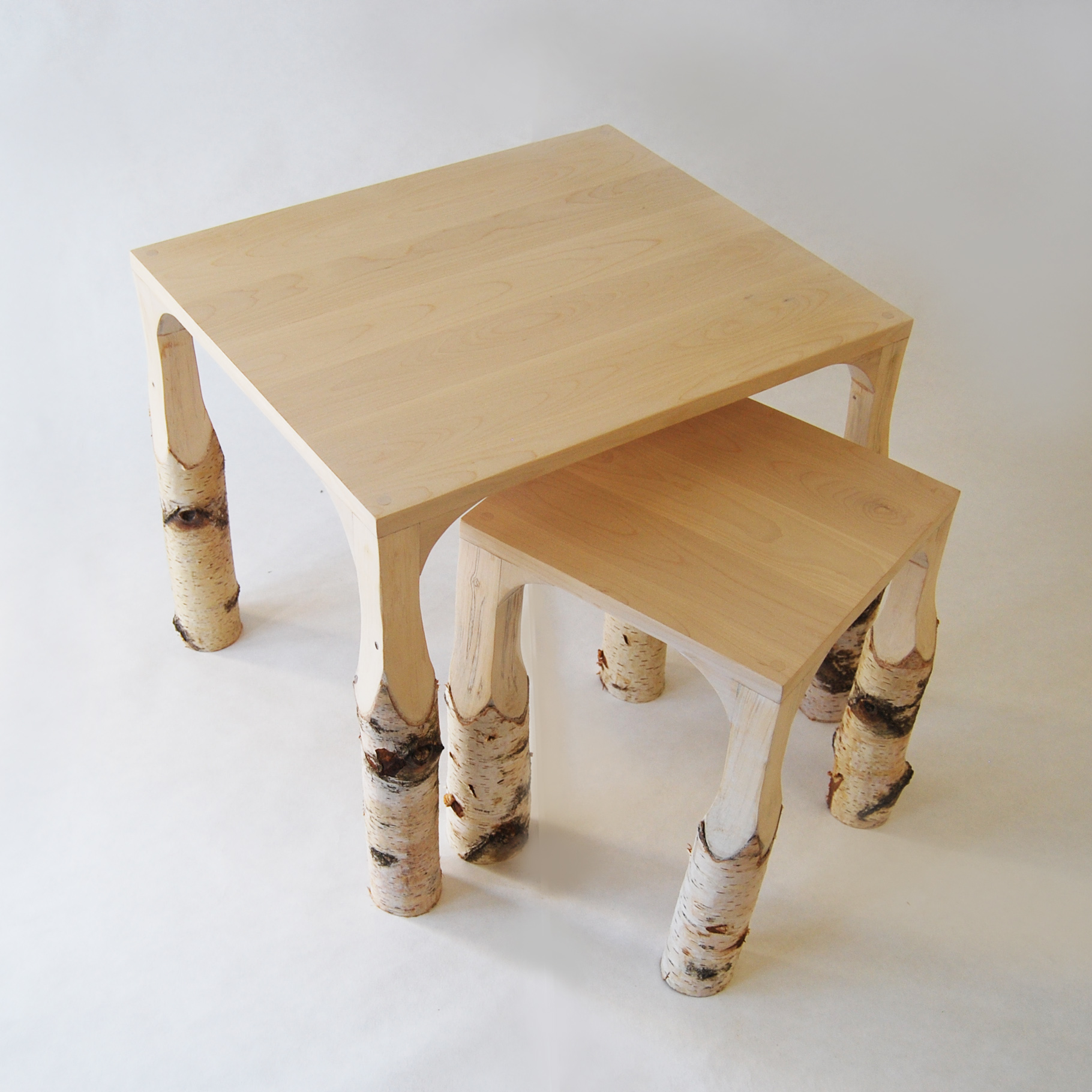 You are currently viewing Le tabouret & la table basse N°2  BOULEAU